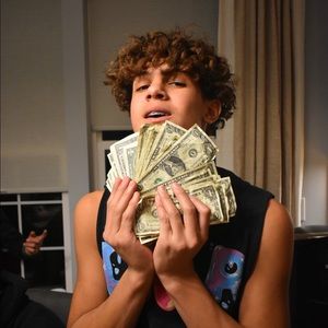 Meet your Posher, Cole